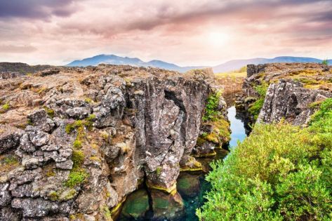 ИСЛАНДИЯ - Земя от лава и лед! Пътуване от София в малка група с водач на български език! - 2026