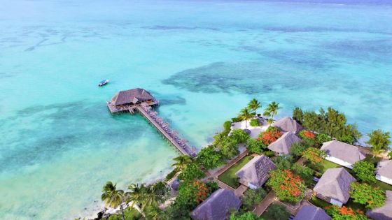 Reef And Beach