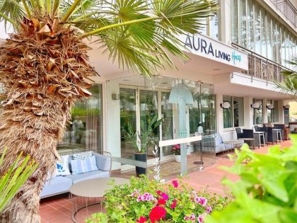 AURA LIVING HOTEL